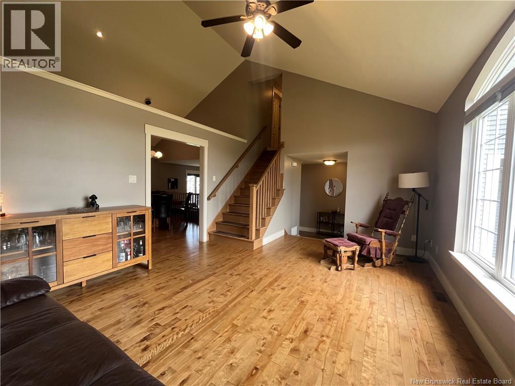 123 Mayfield - Image 9