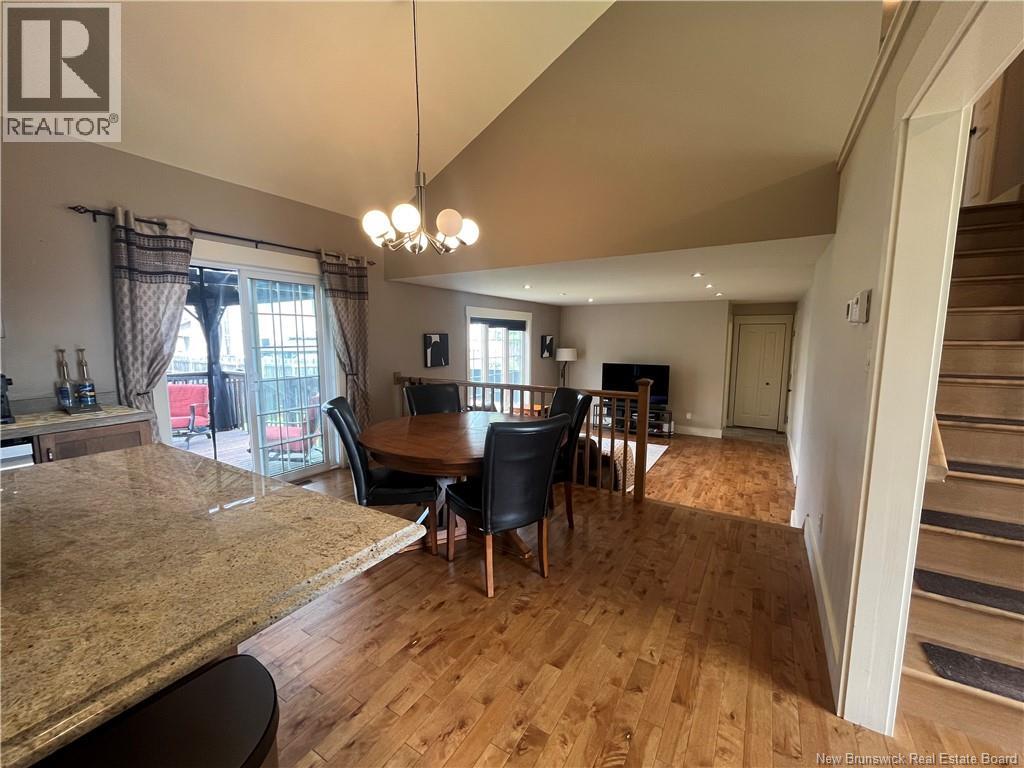 123 Mayfield - 15