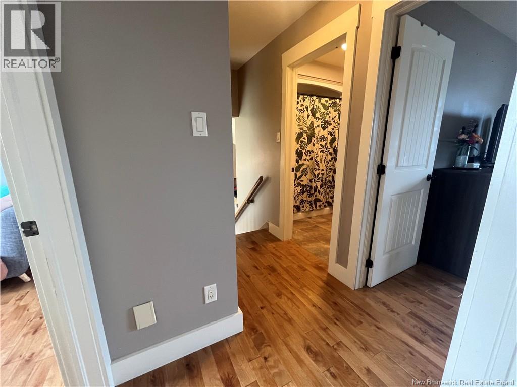 123 Mayfield - 24