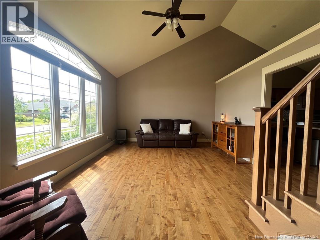 123 Mayfield - Image 7