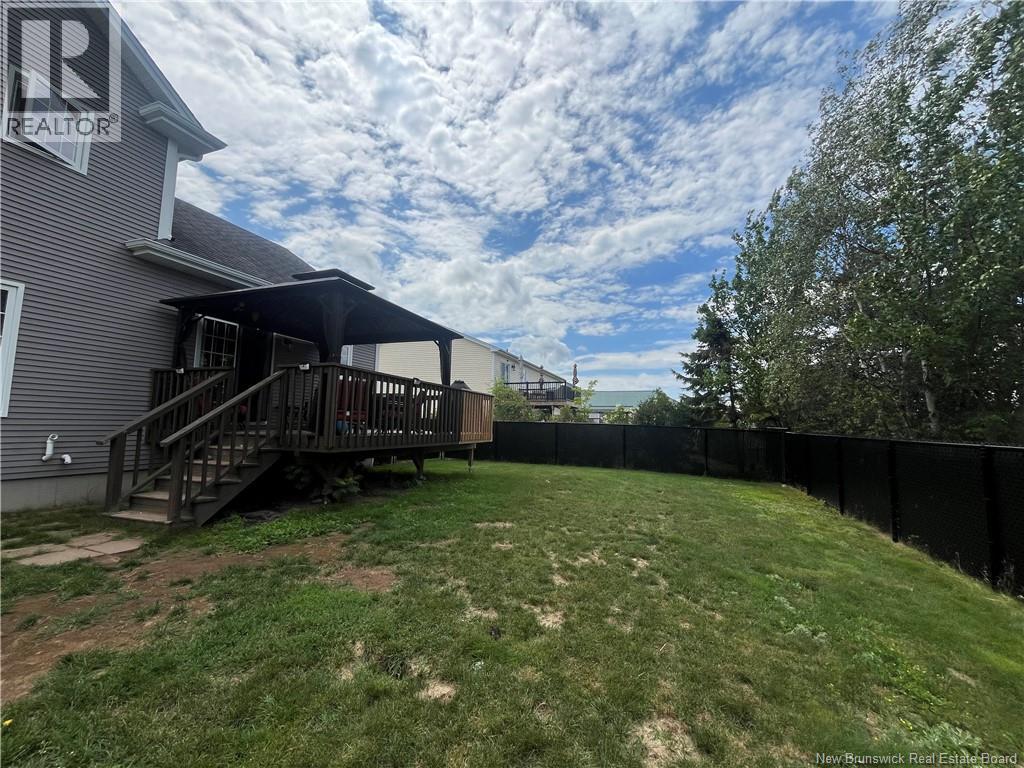 123 Mayfield - Image 44