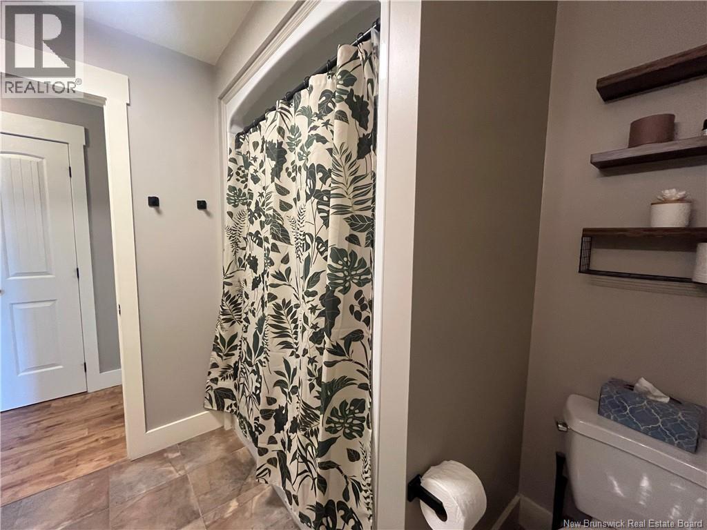 123 Mayfield - Image 34