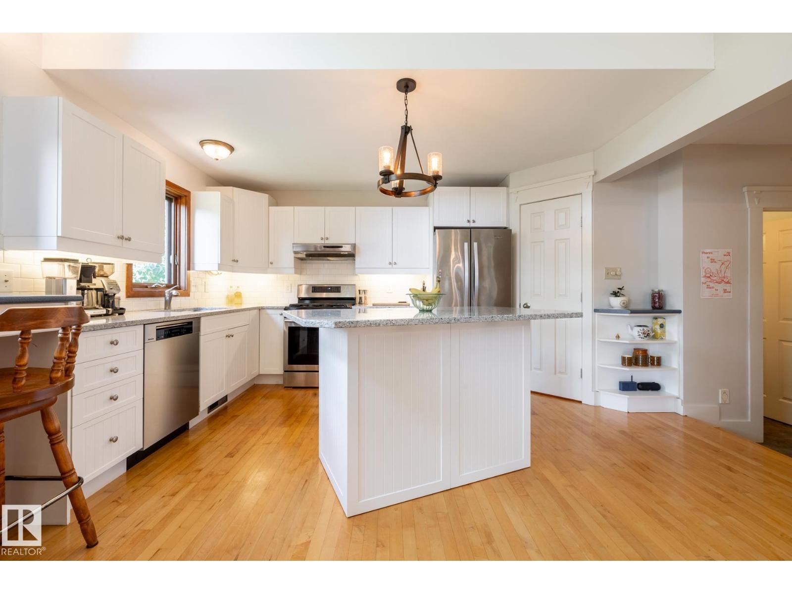 10024 147 ST NW - 34