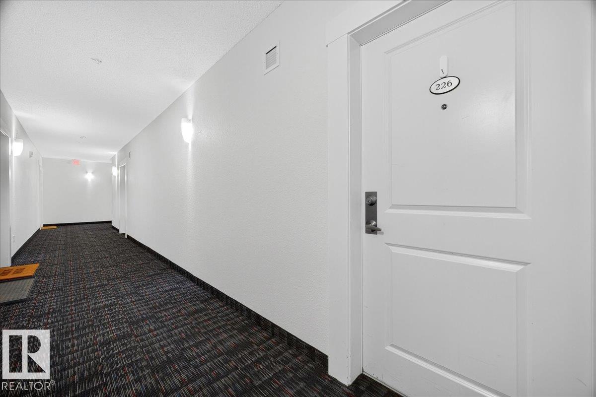 #226 504 ALBANY WY NW - 4