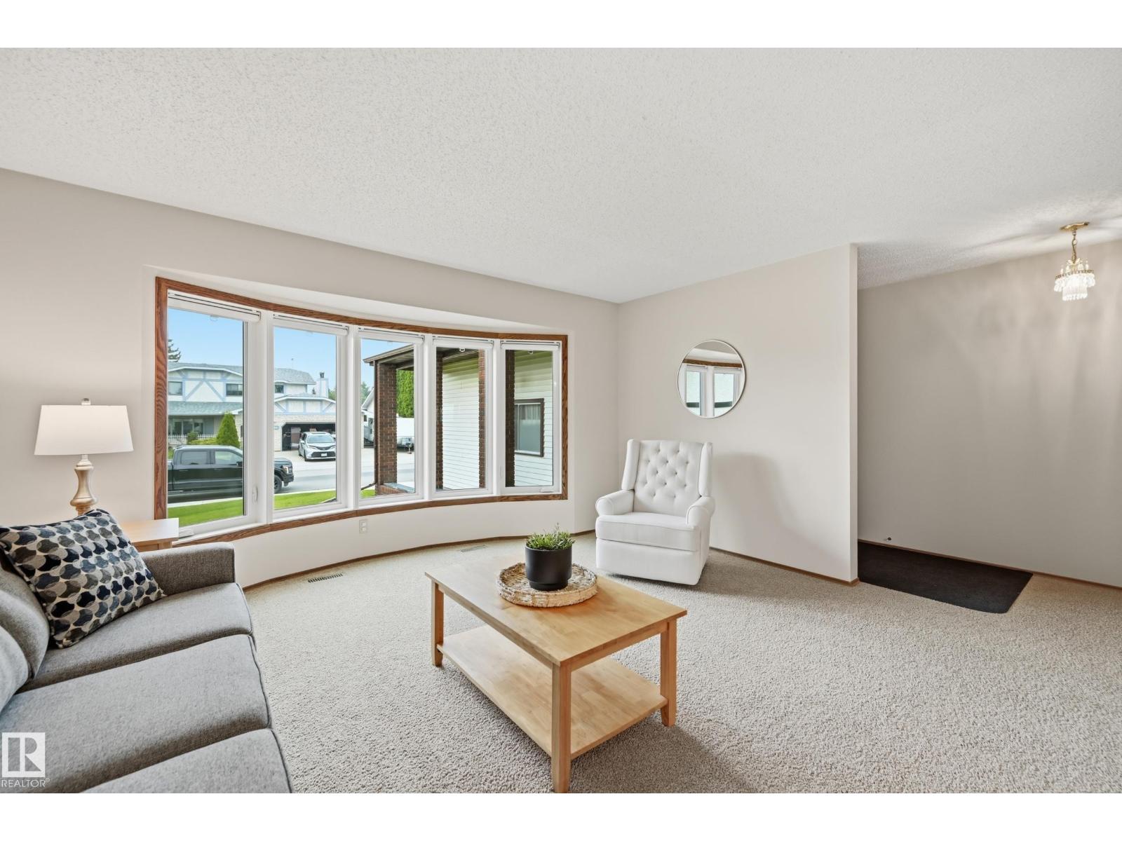 15733 106 ST NW - 19