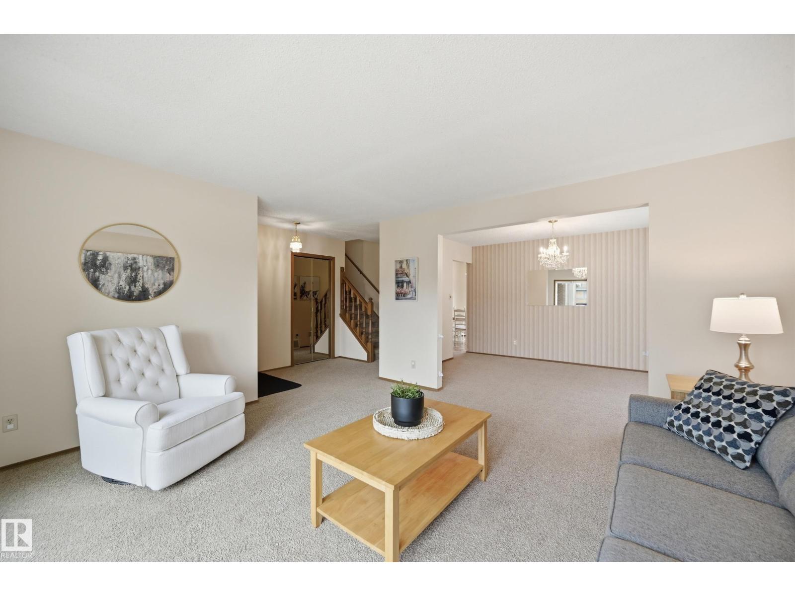 15733 106 ST NW - 18