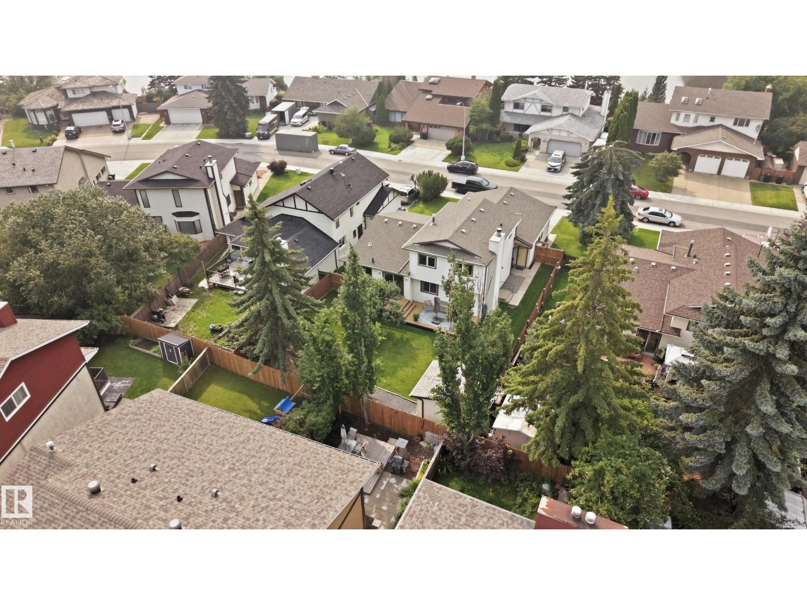 15733 106 ST NW - 6