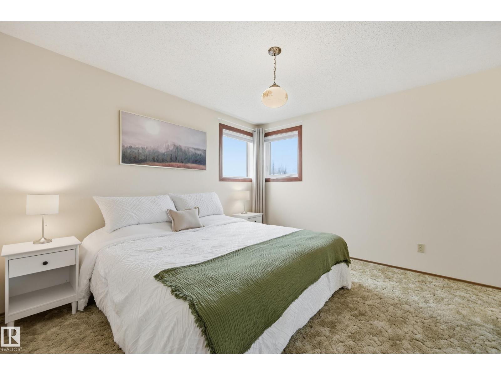 15733 106 ST NW - 35