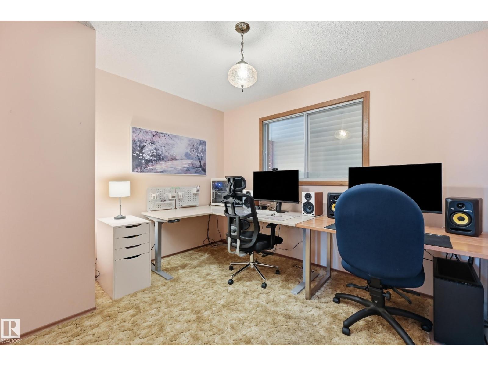 15733 106 ST NW - 30