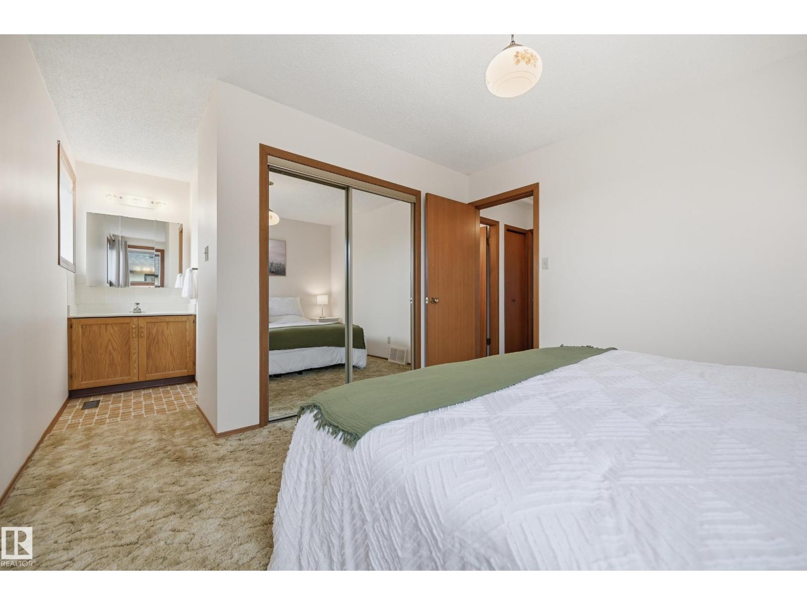 15733 106 ST NW - 36