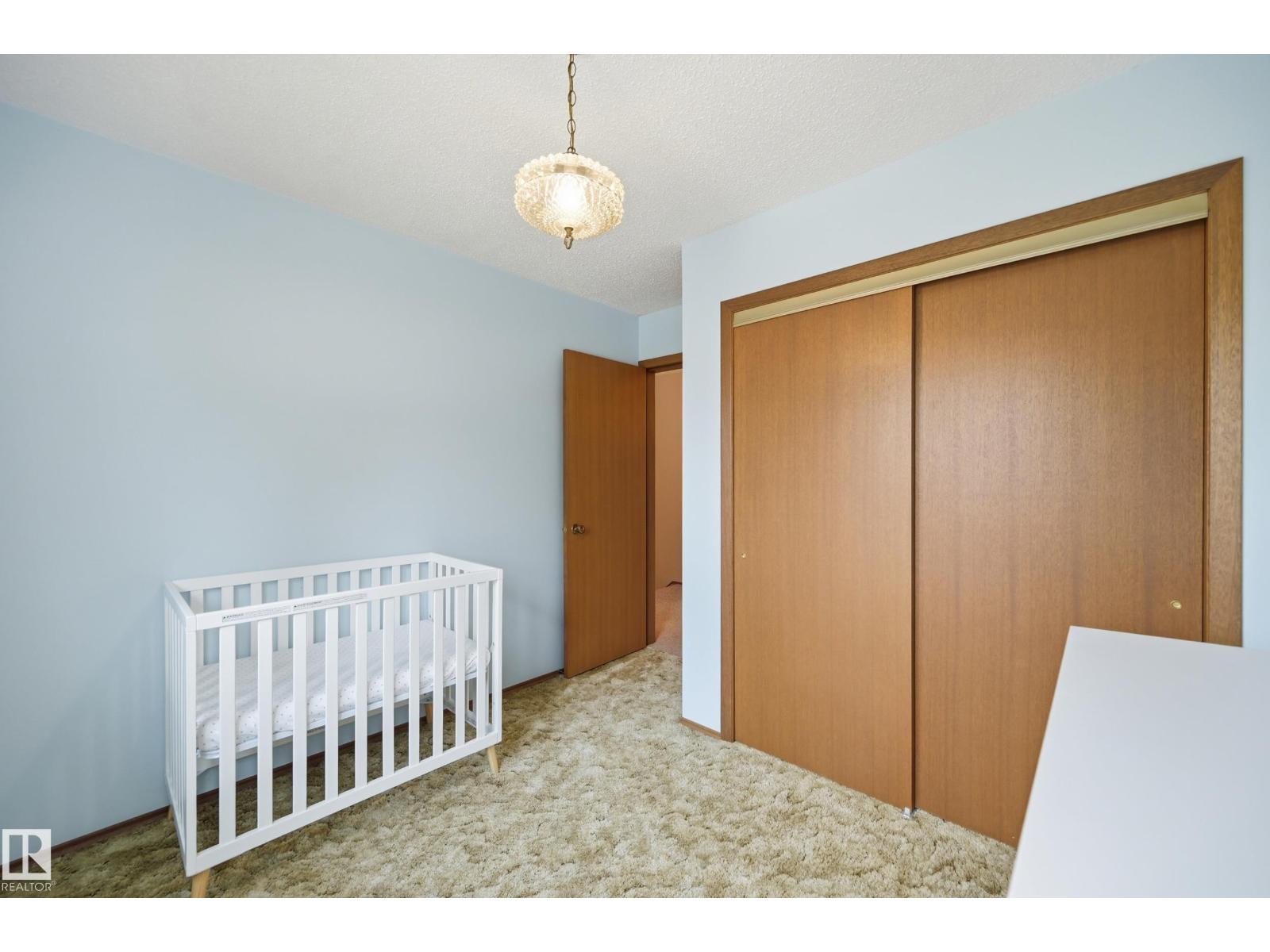 15733 106 ST NW - 41