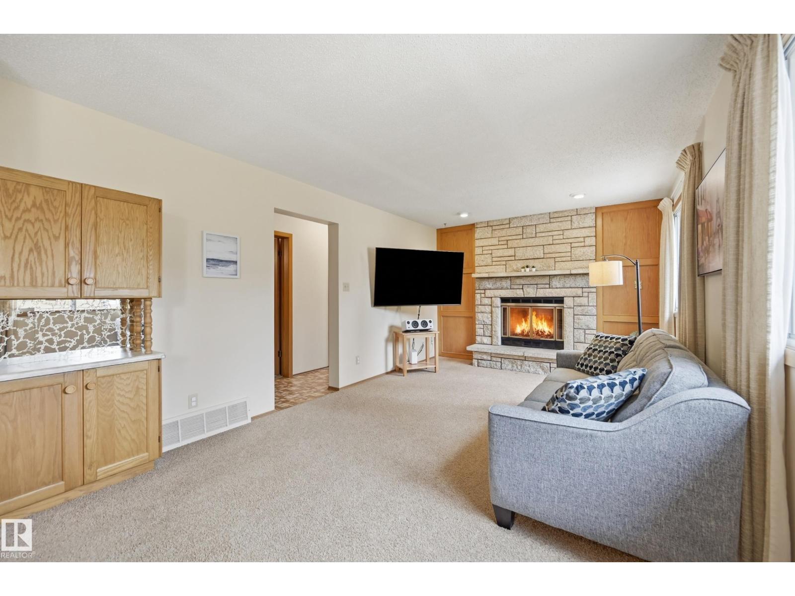 15733 106 ST NW - 29