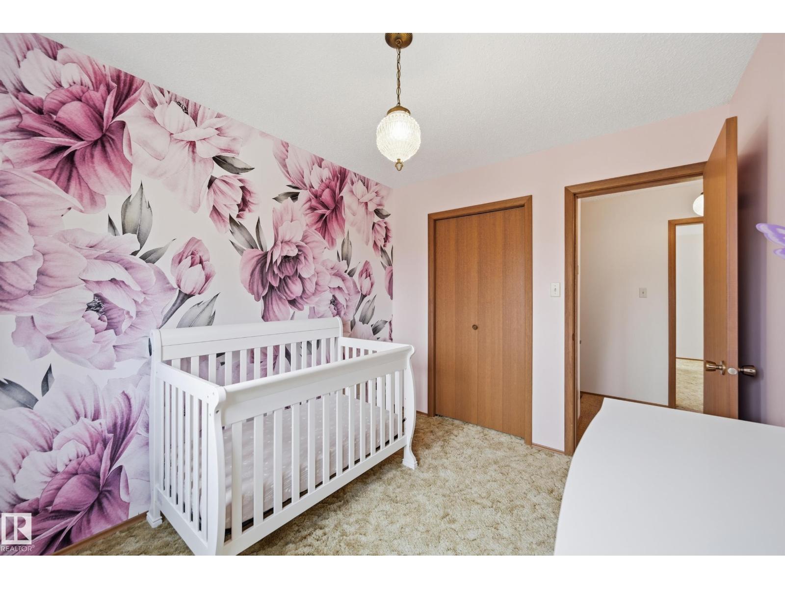 15733 106 ST NW - 39