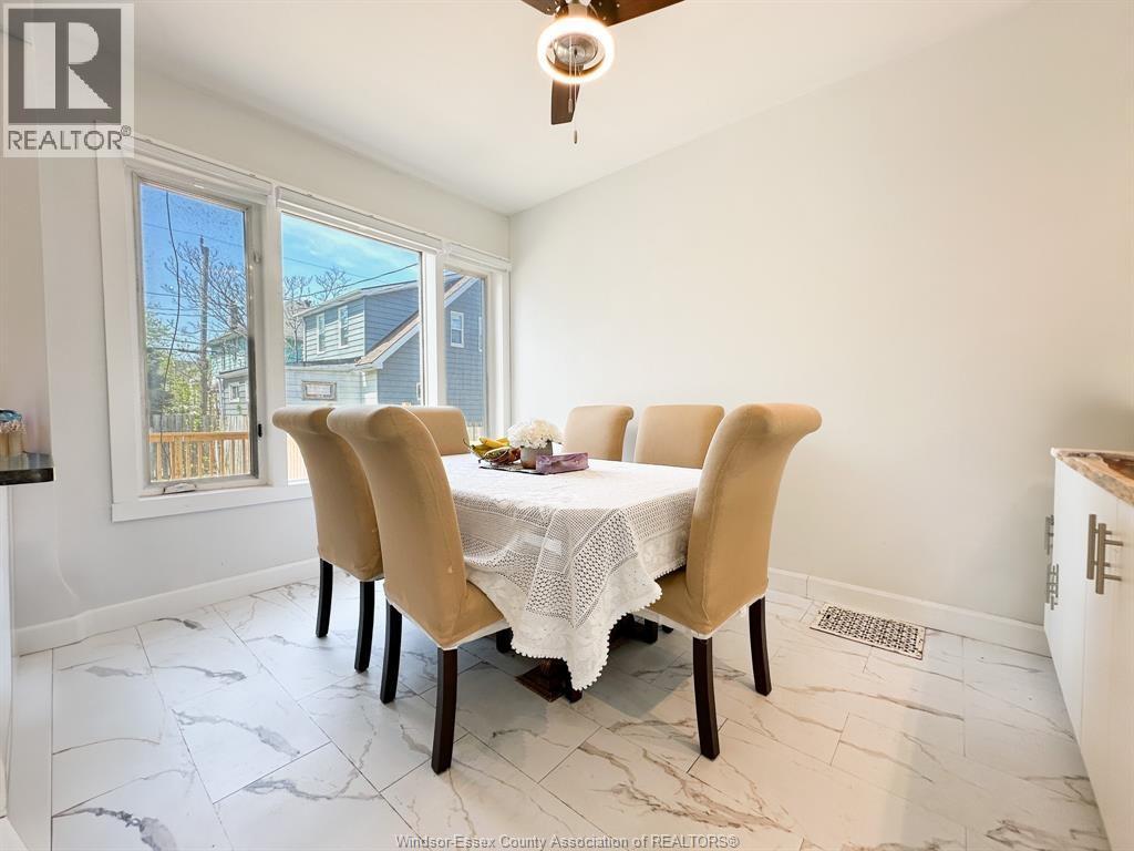 421 HALL - Image 11