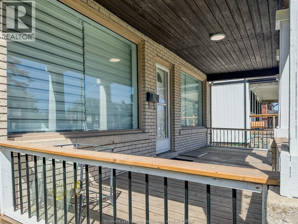 421 HALL - Image 3