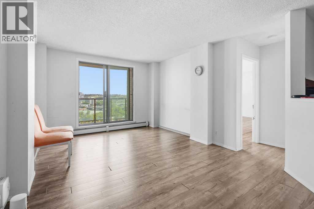 #1008 1111 6 Avenue SW - 18