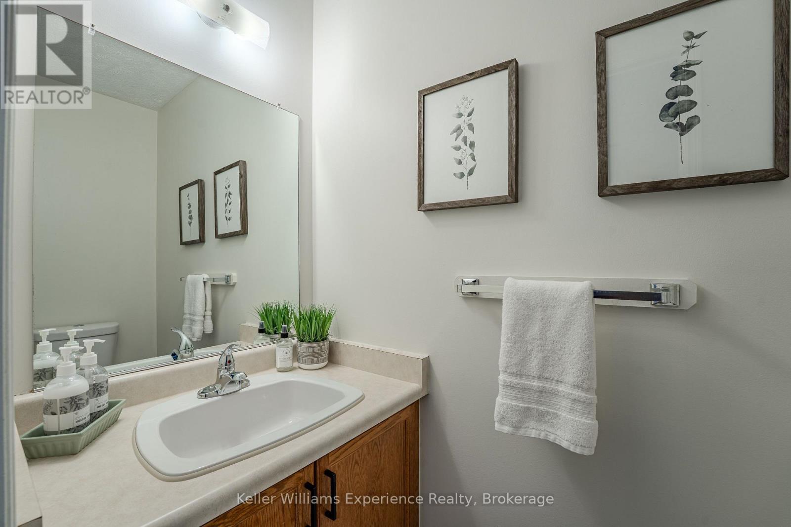 300 4TH AVENUE W - Image 18