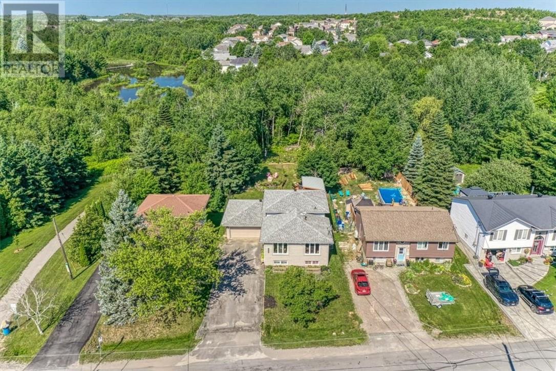 2545 Field Street - 36