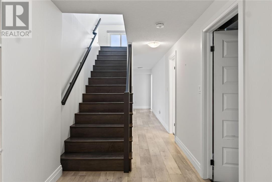 21 Vega Court - 70