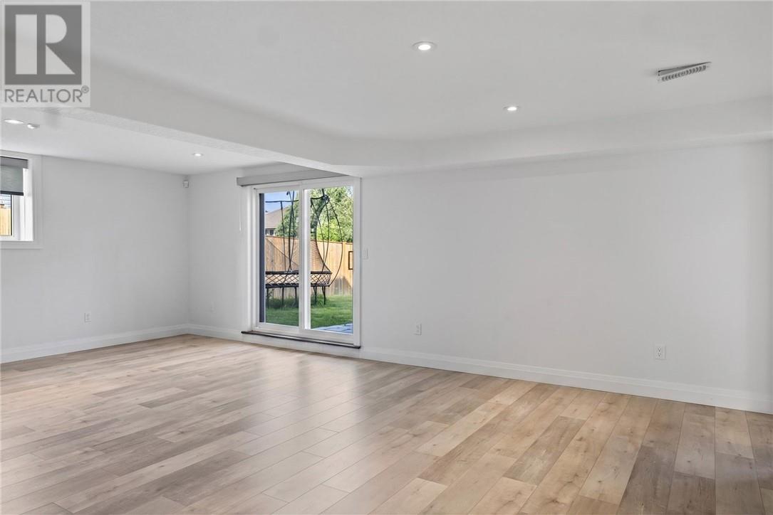 21 Vega Court - 74