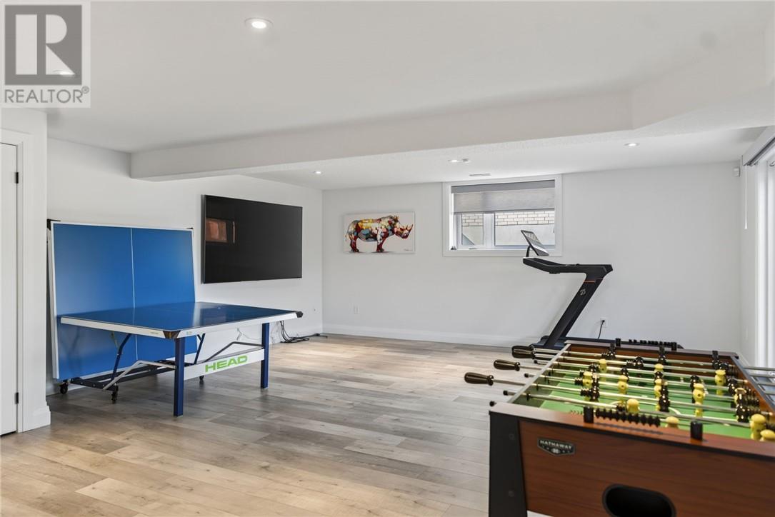 21 Vega Court - 75