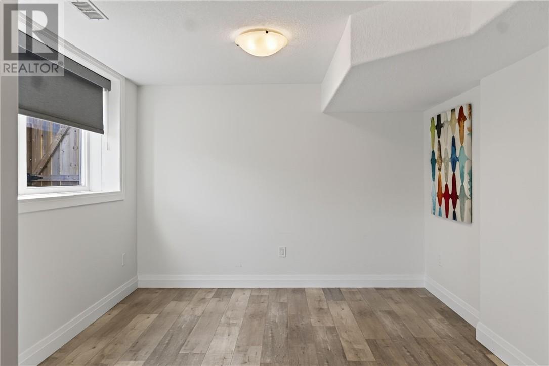 21 Vega Court - 93
