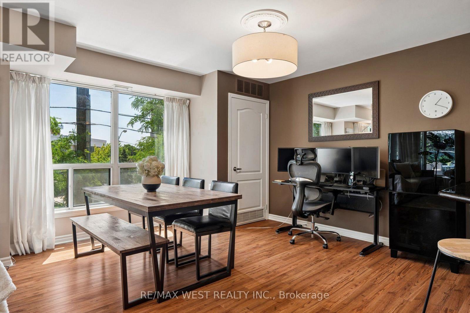 #206 890 SHEPPARD AVENUE - 14