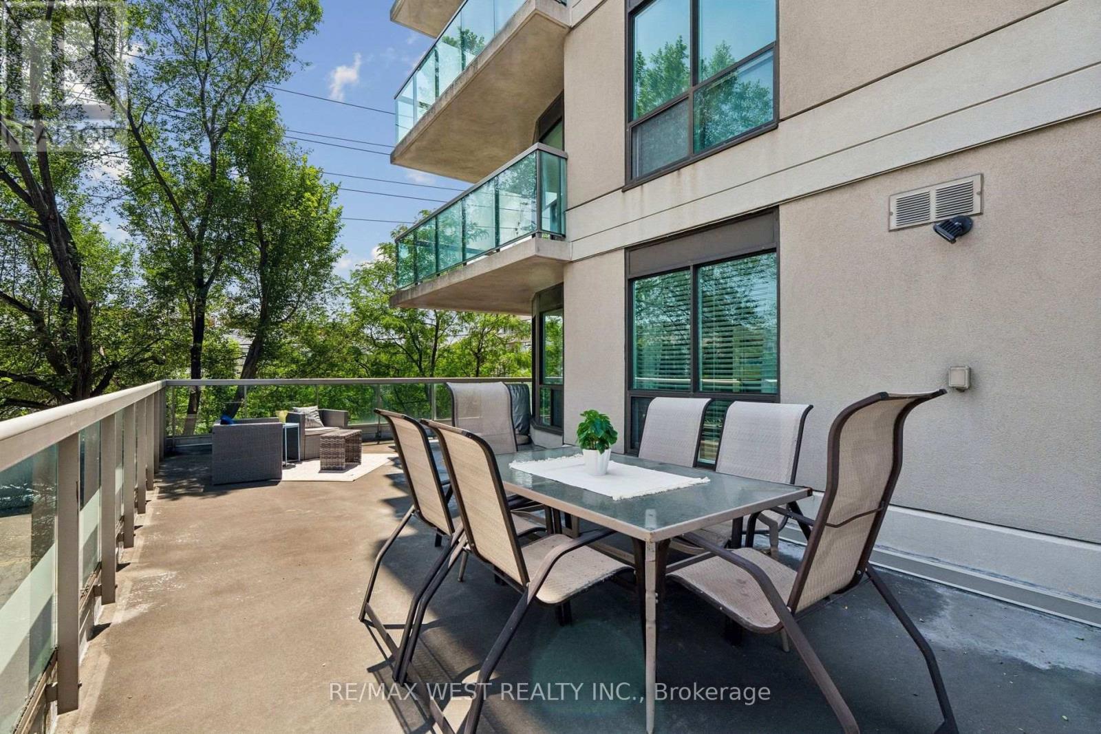 #206 890 SHEPPARD AVENUE - 29