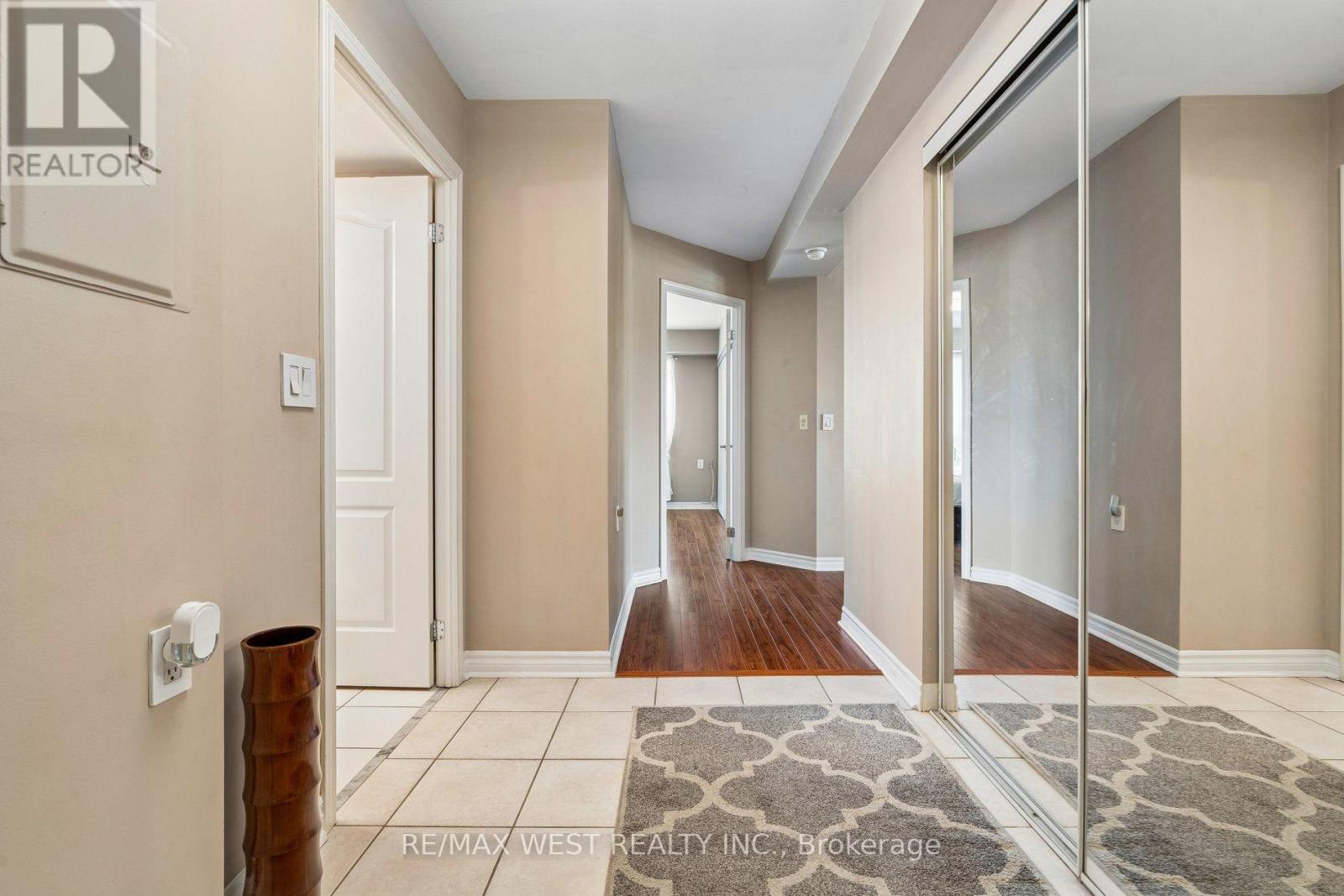 #206 890 SHEPPARD AVENUE - Image 5