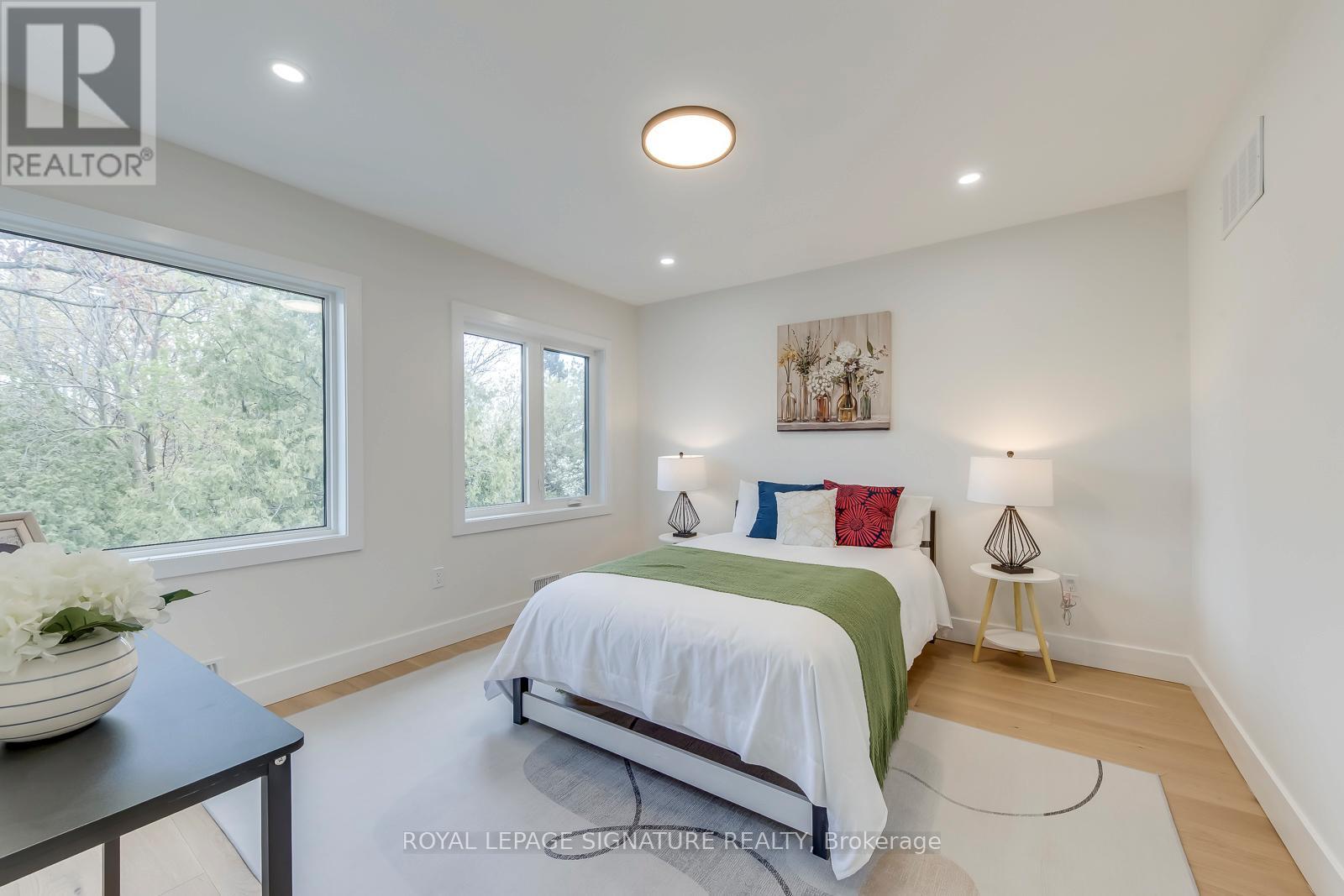 850 COSBURN AVENUE - Image 26