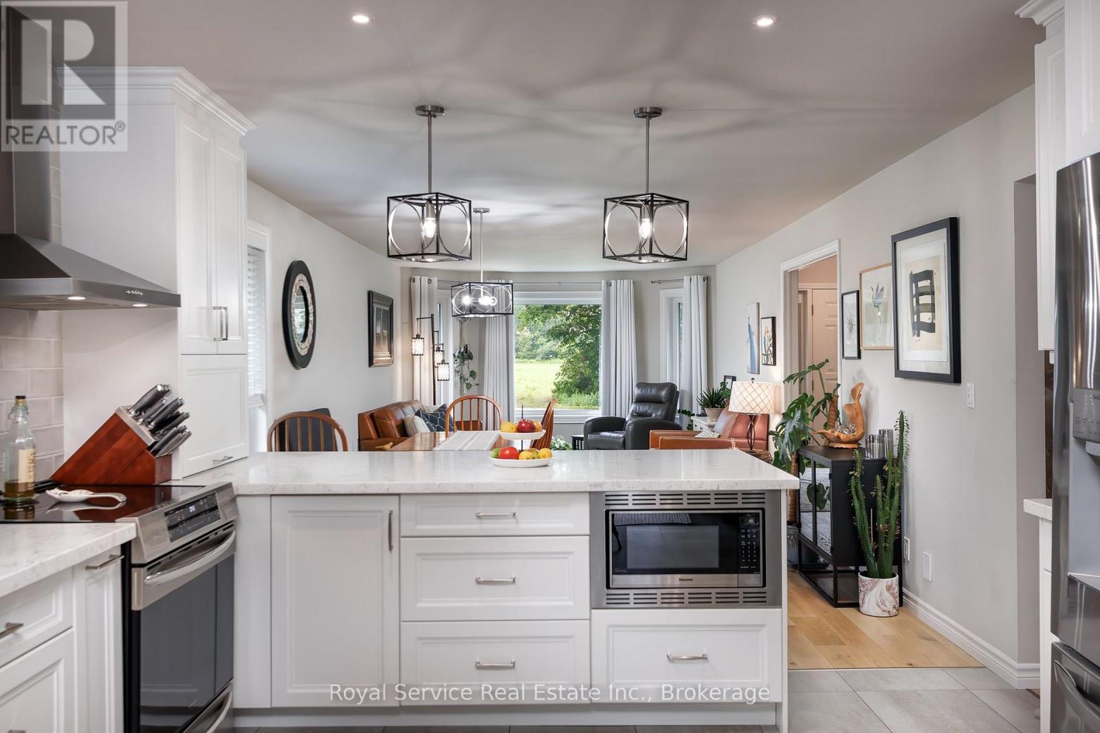 5171 WHITE ROAD N - 10