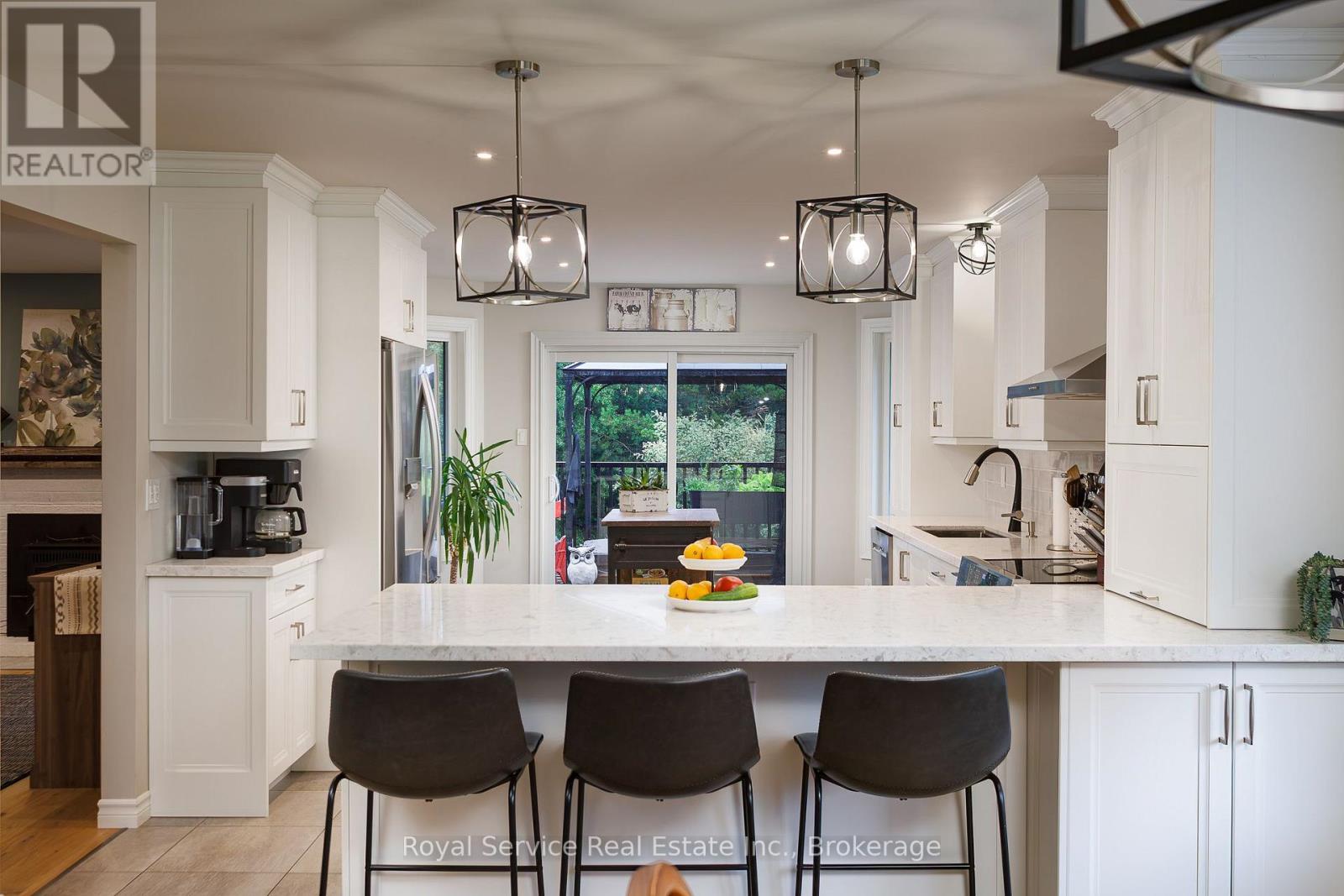 5171 WHITE ROAD N - 11