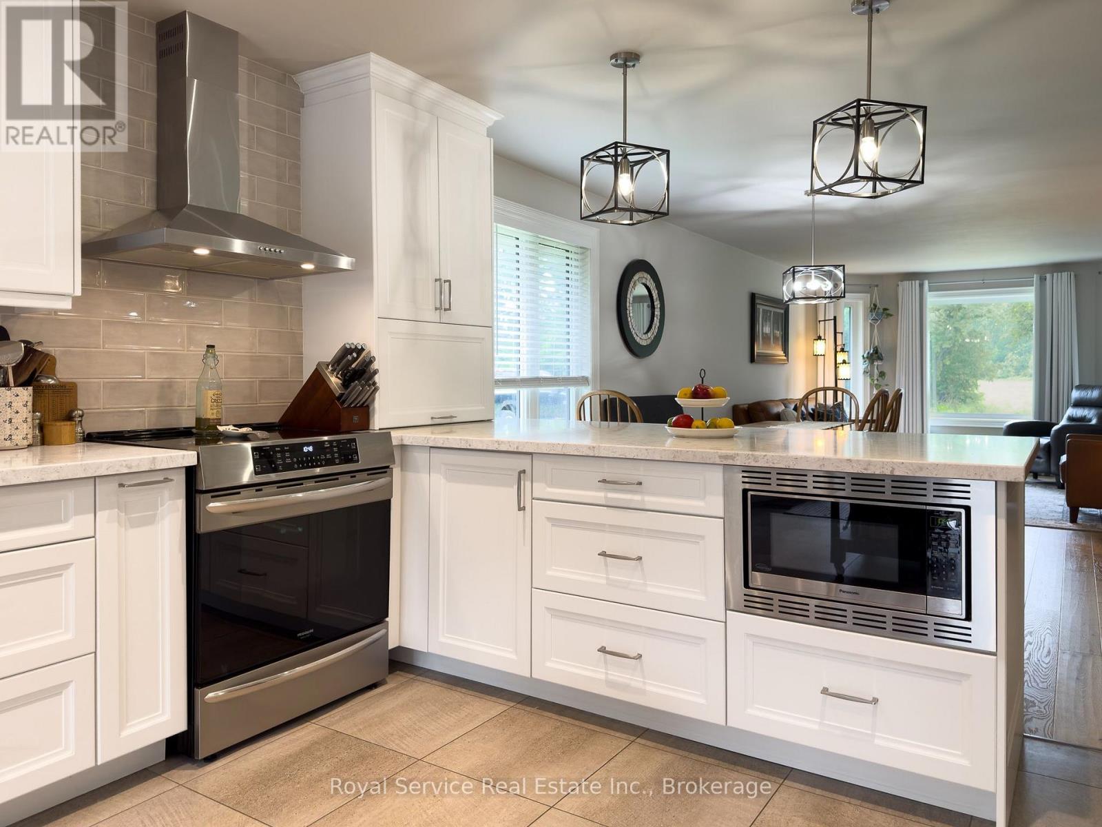 5171 WHITE ROAD N - 16