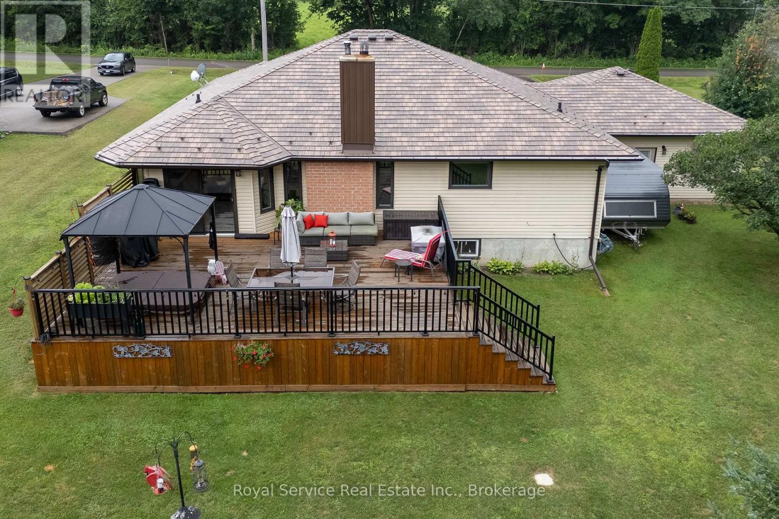 5171 WHITE ROAD N - 3
