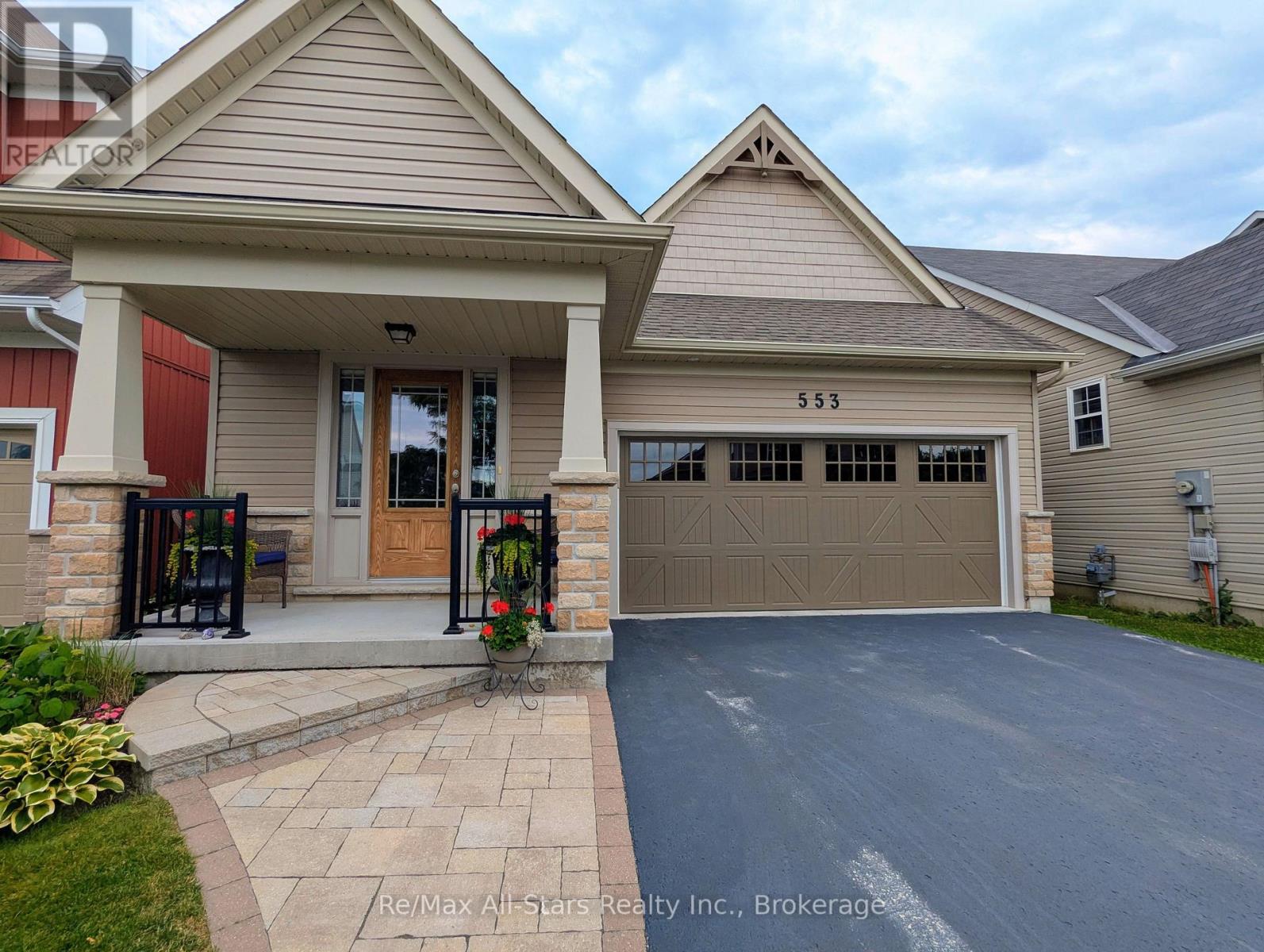 553 GRANGE WAY - 1