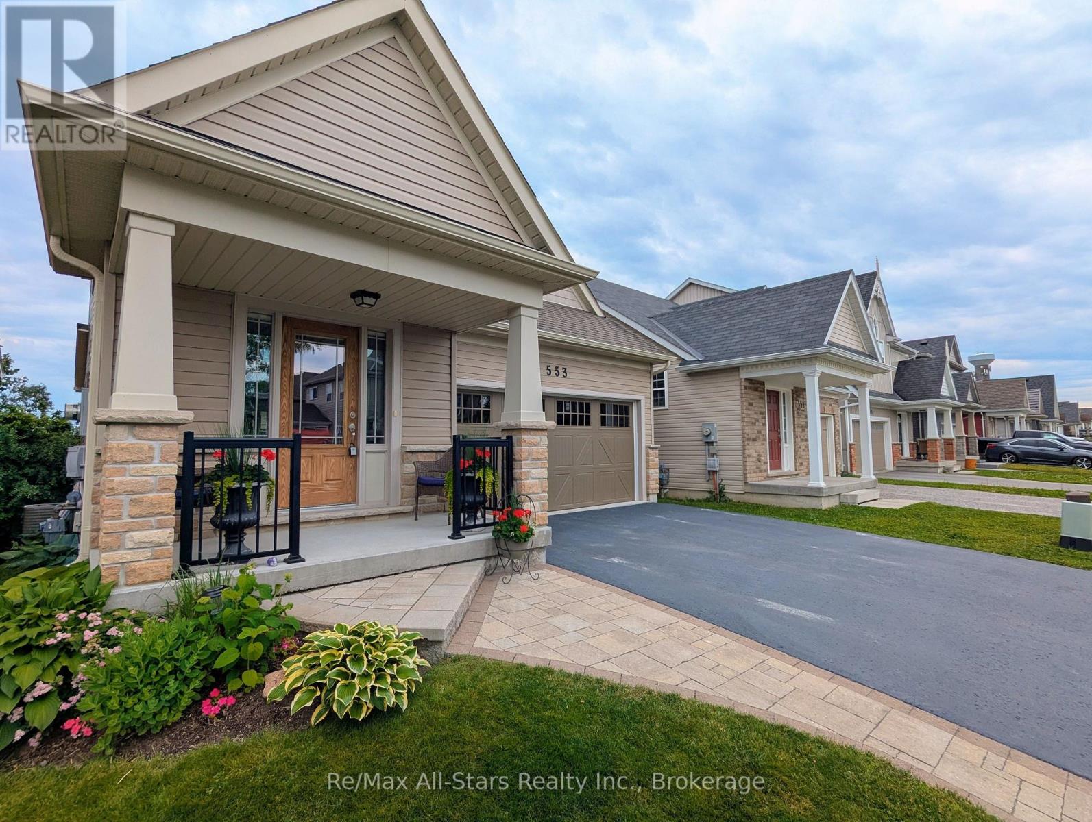 553 GRANGE WAY - 2