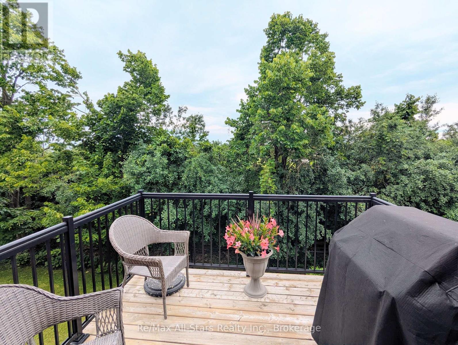 553 GRANGE WAY - 9