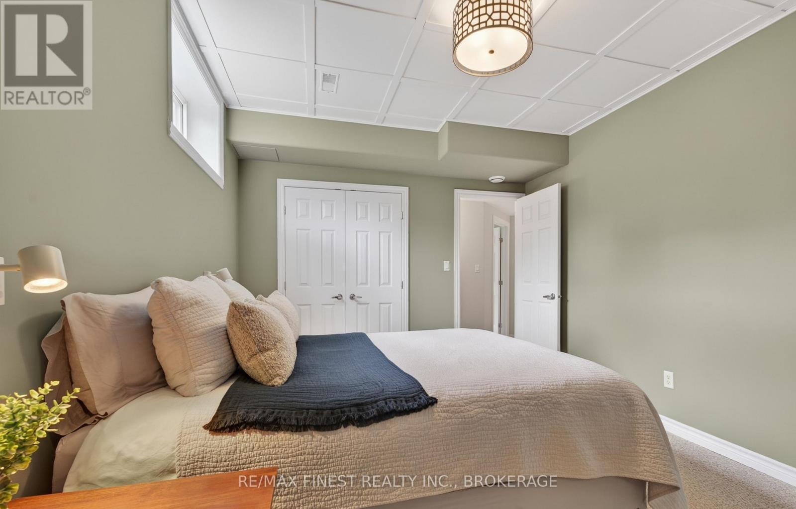 2548 SANDS ROAD - 34