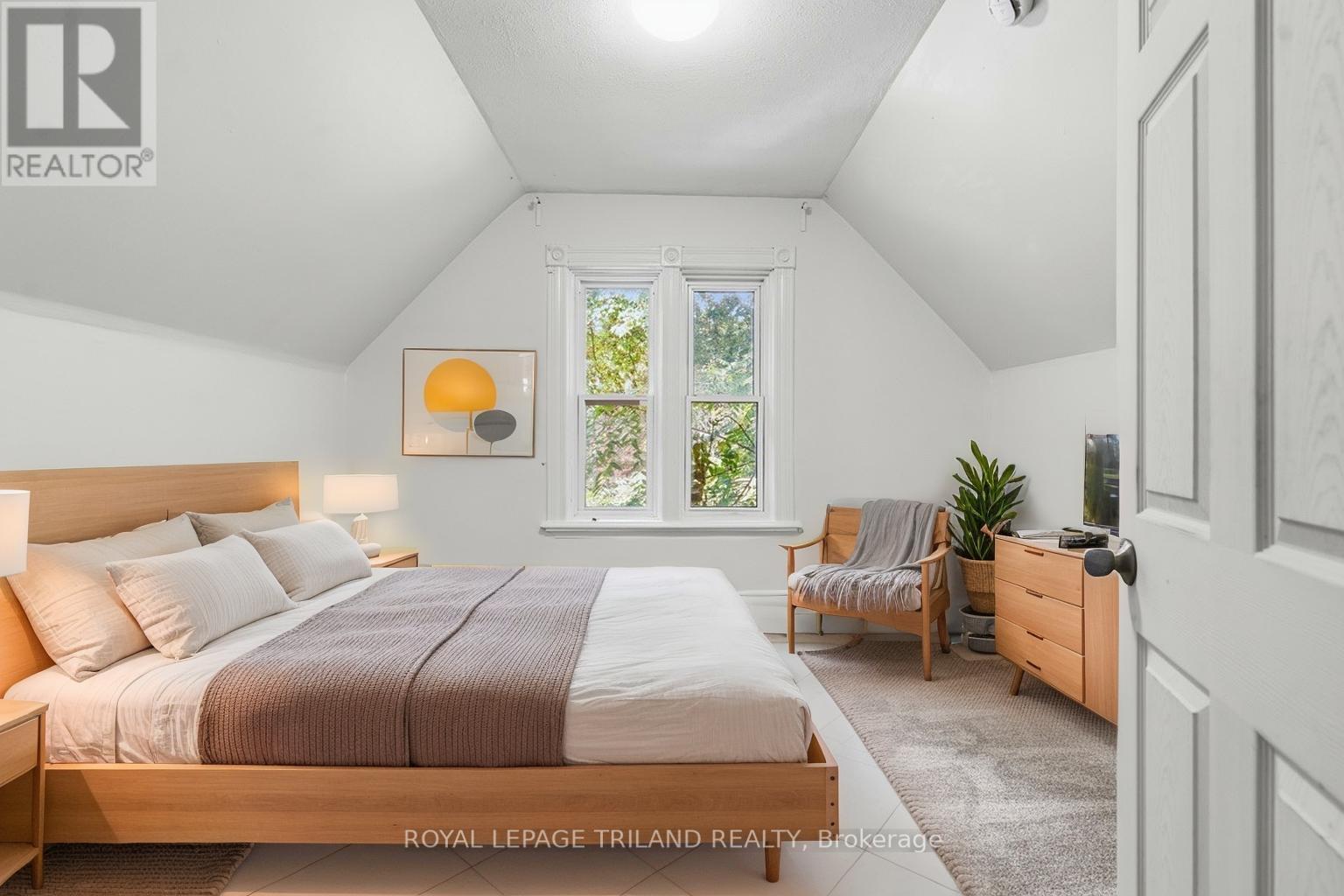 960 RICHMOND STREET - 20