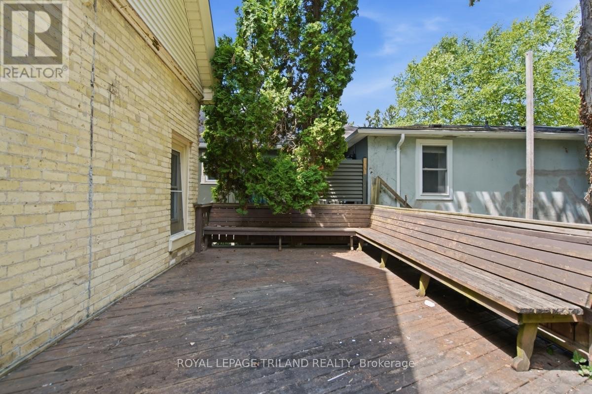 960 RICHMOND STREET - 27