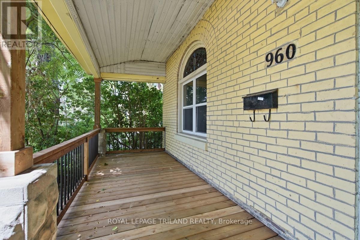 960 RICHMOND STREET - 4