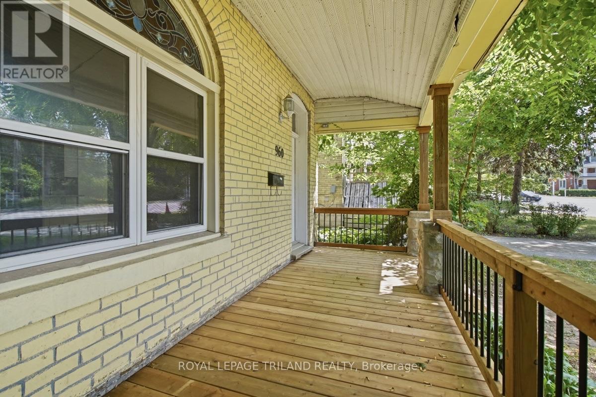 960 RICHMOND STREET - 5