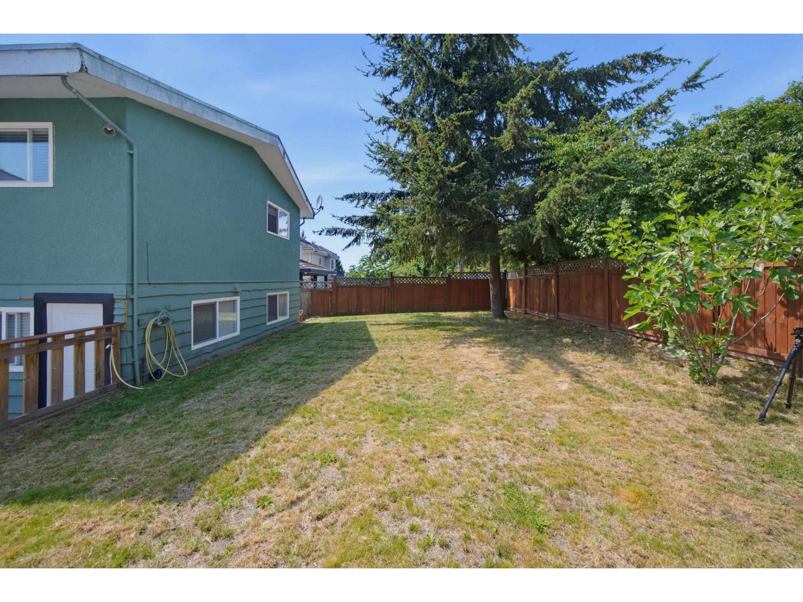 6 Bed, 4 Bath House for Sale in Surrey – 18463 56 AVENUE, Surrey – MLS# R3149208 - Image 40