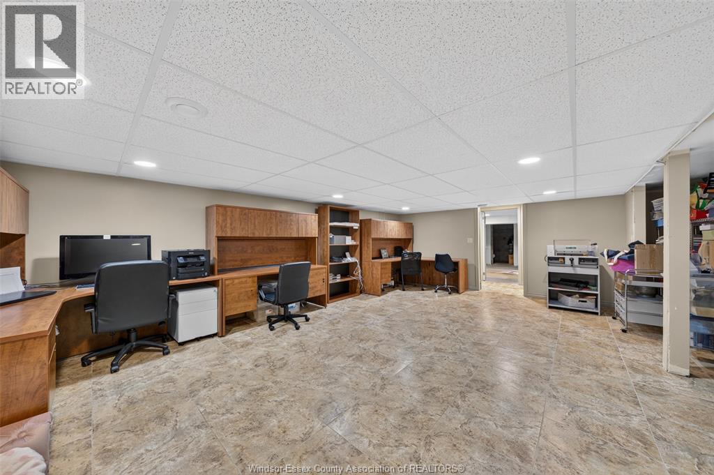 376 ELMSTEAD Ridge - 36