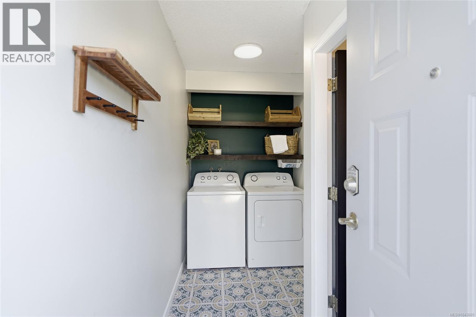 #1 4801 Hammond Bay Rd - 17