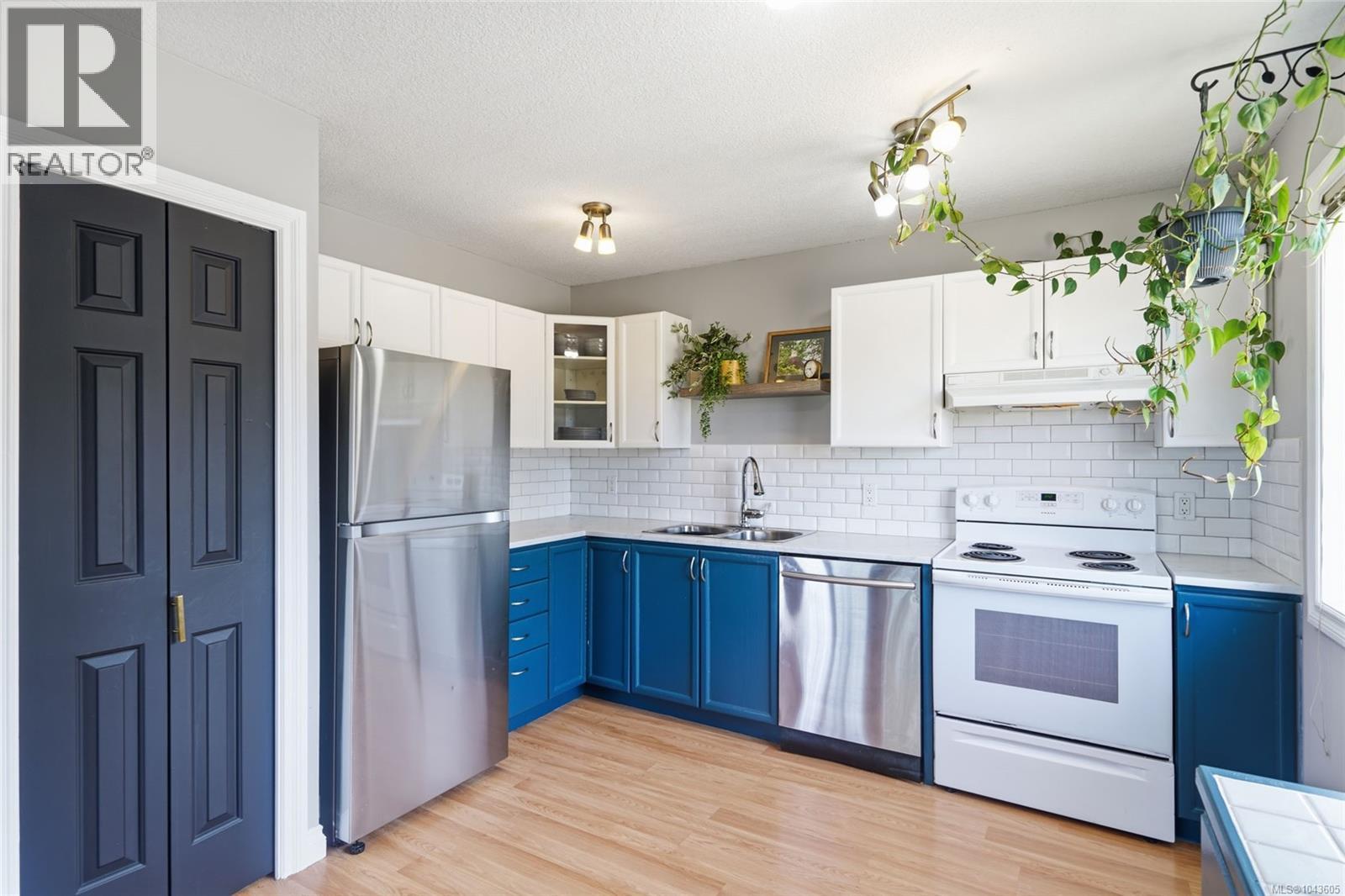 #1 4801 Hammond Bay Rd - 3