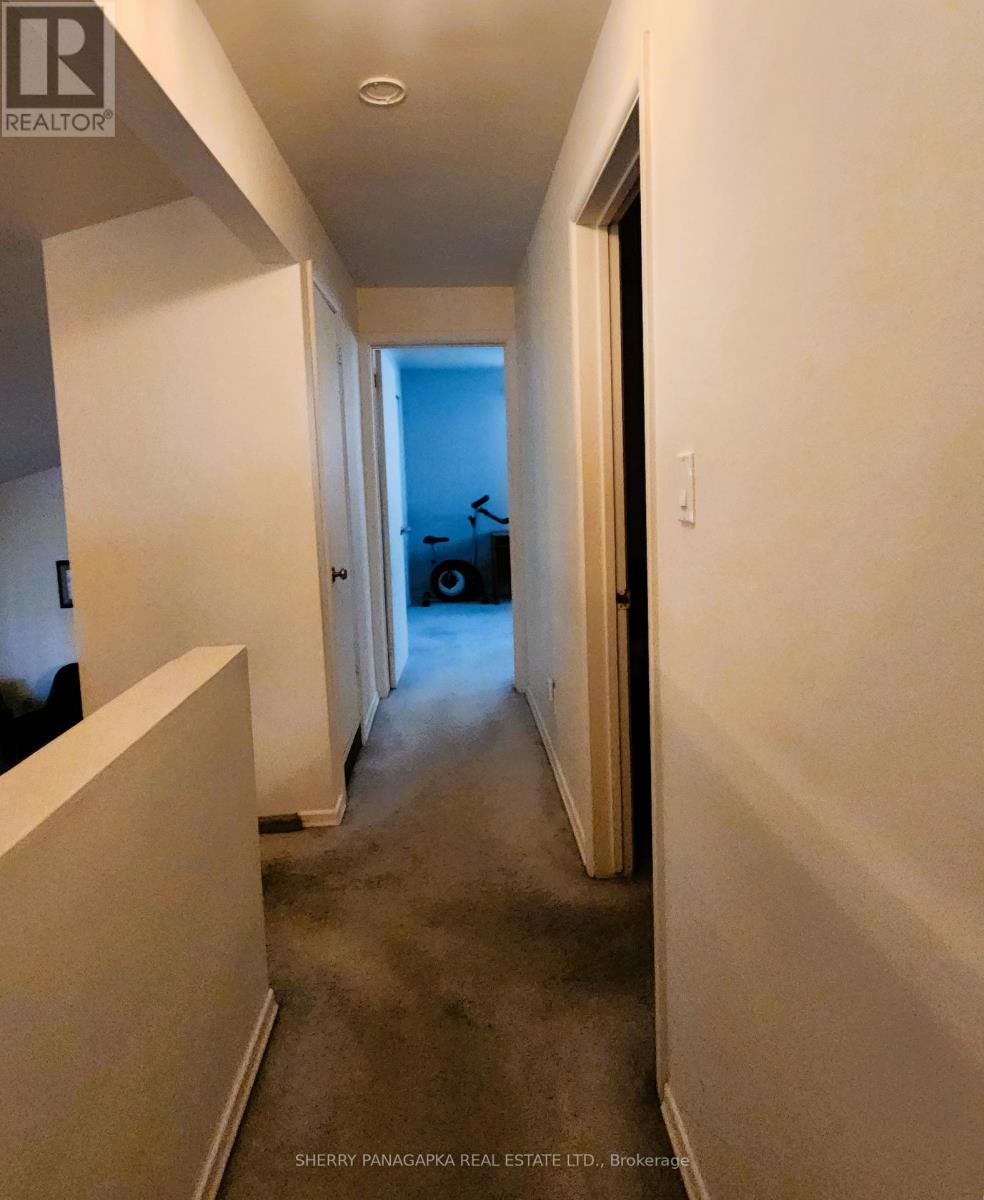 8 MCPHEE AVENUE - 32