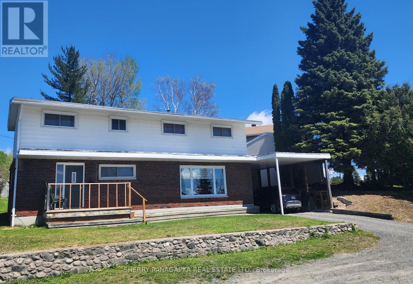 8 MCPHEE AVENUE - 41