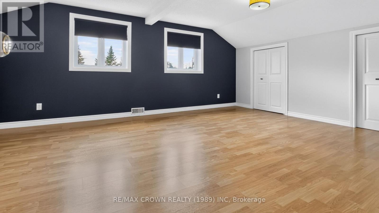 524 KITCHENER STREET - 22