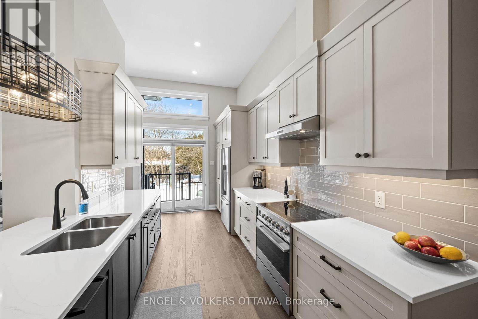147 BLACKHORSE DRIVE - 15